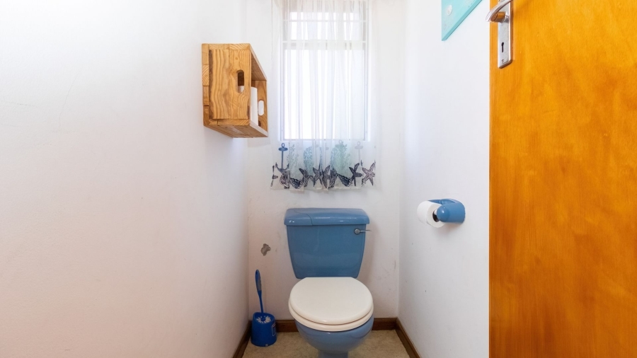 4 Bedroom Property for Sale in Pearly Beach Western Cape